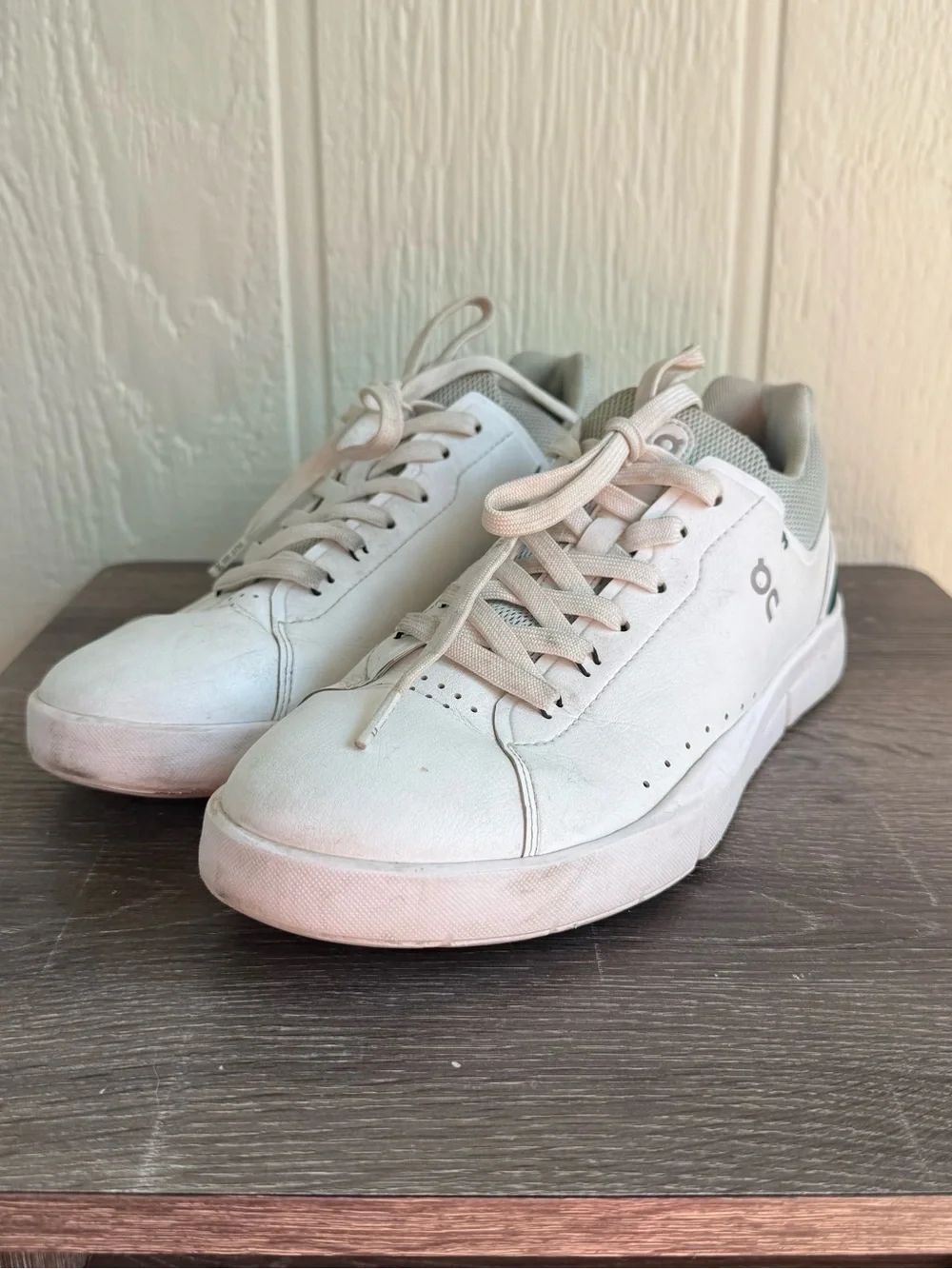 ON Cloud The Roger Advantage White Low-Top Sneakers